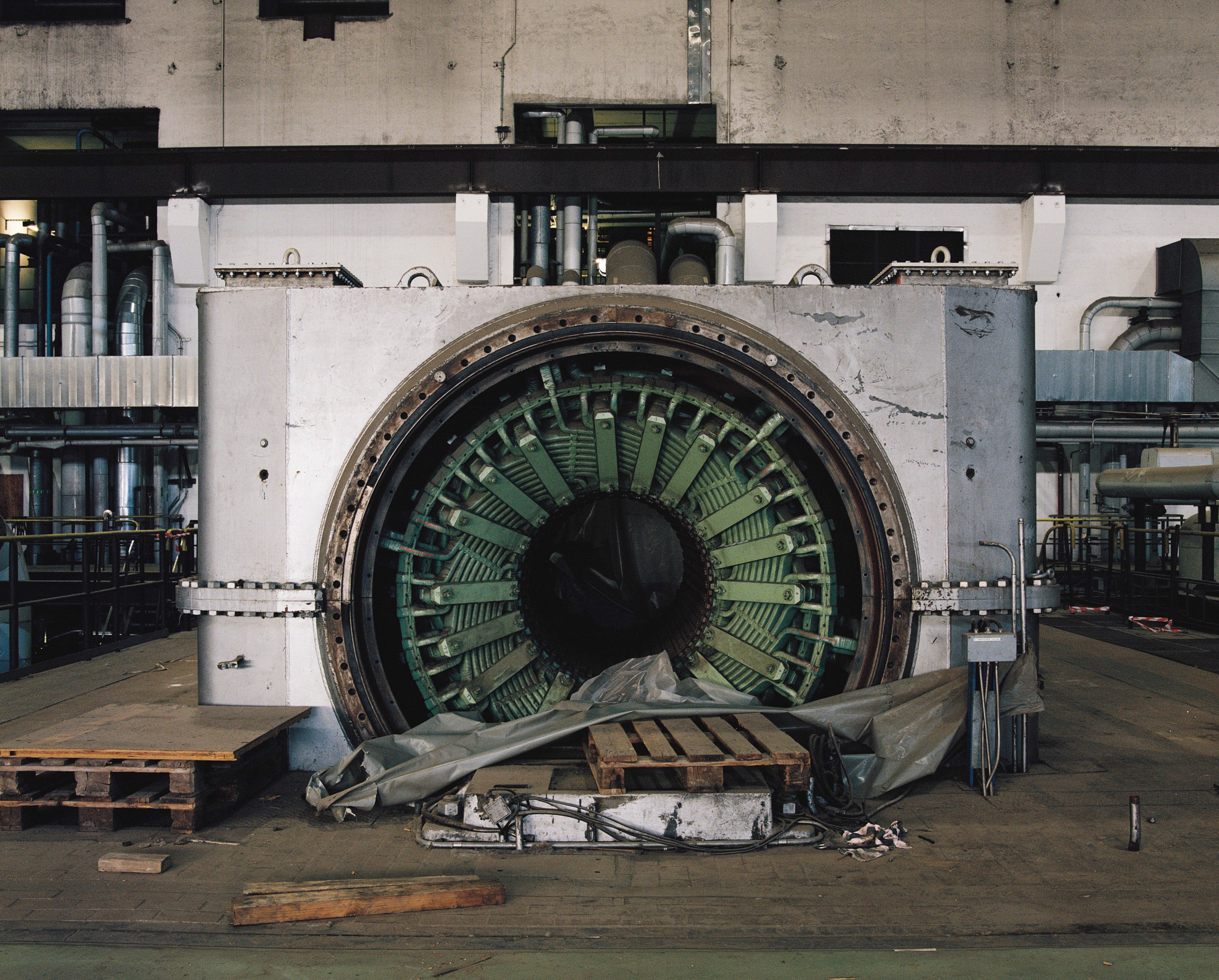 Generator des stillgesetzten 60 MW Turbosatzes Block C, Induktor fehlt