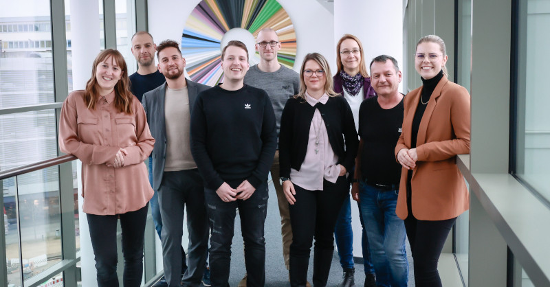 eins-Glasfaser-Team im eins-Gebäude