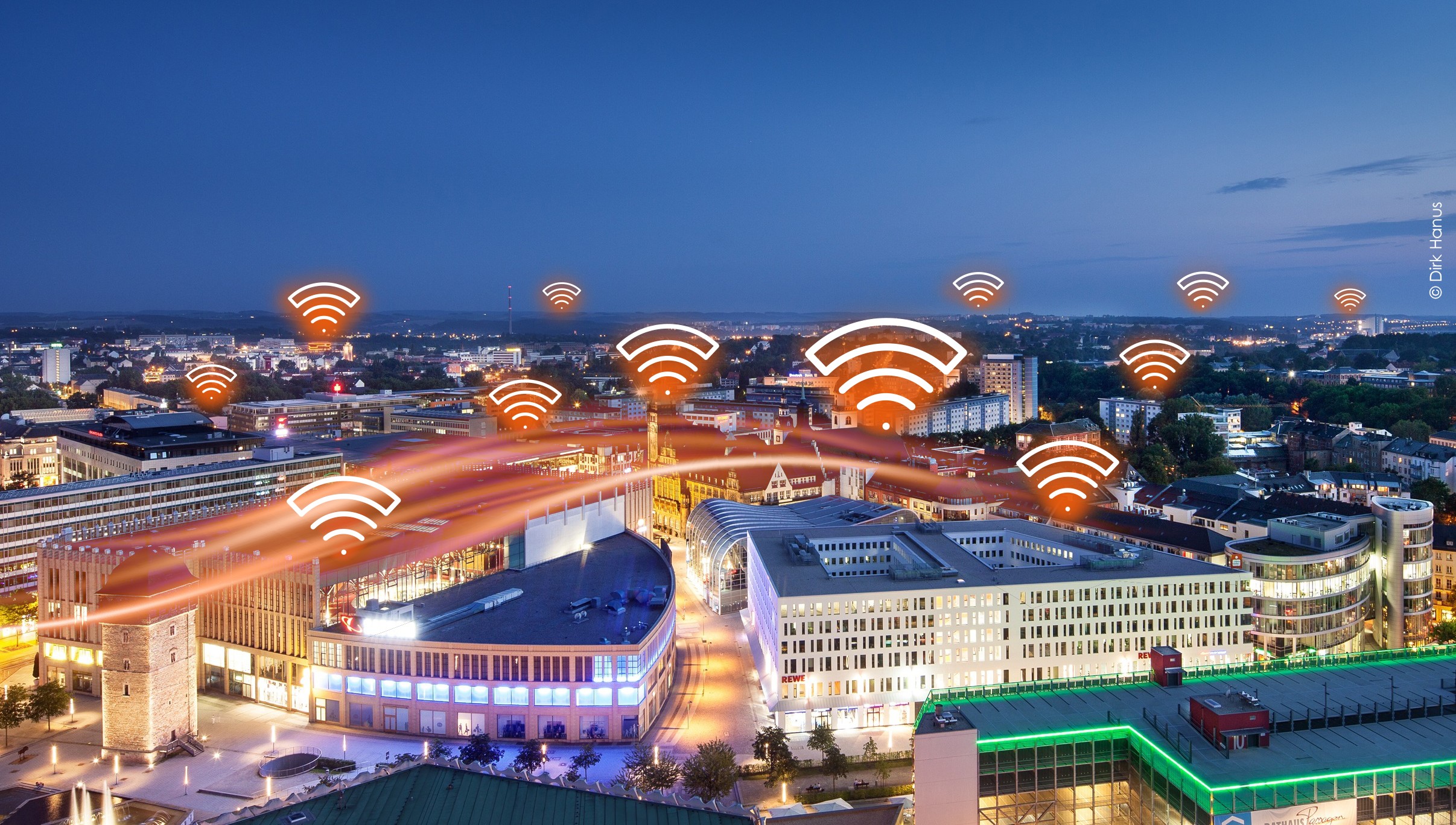 Luftbild von Chemnitz über der W-Lan Grafiken fliegen