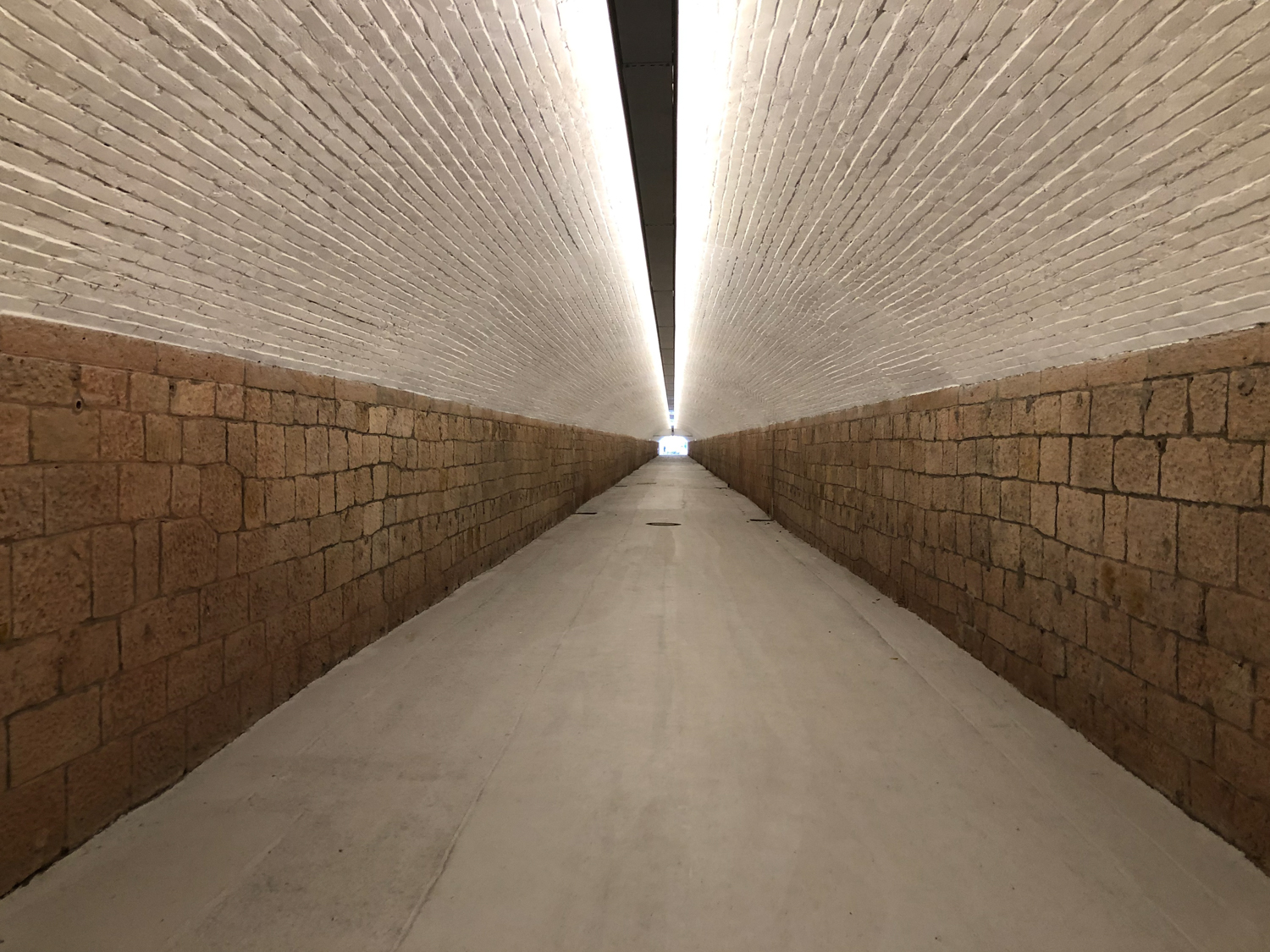 Tunnel Mauerstraße