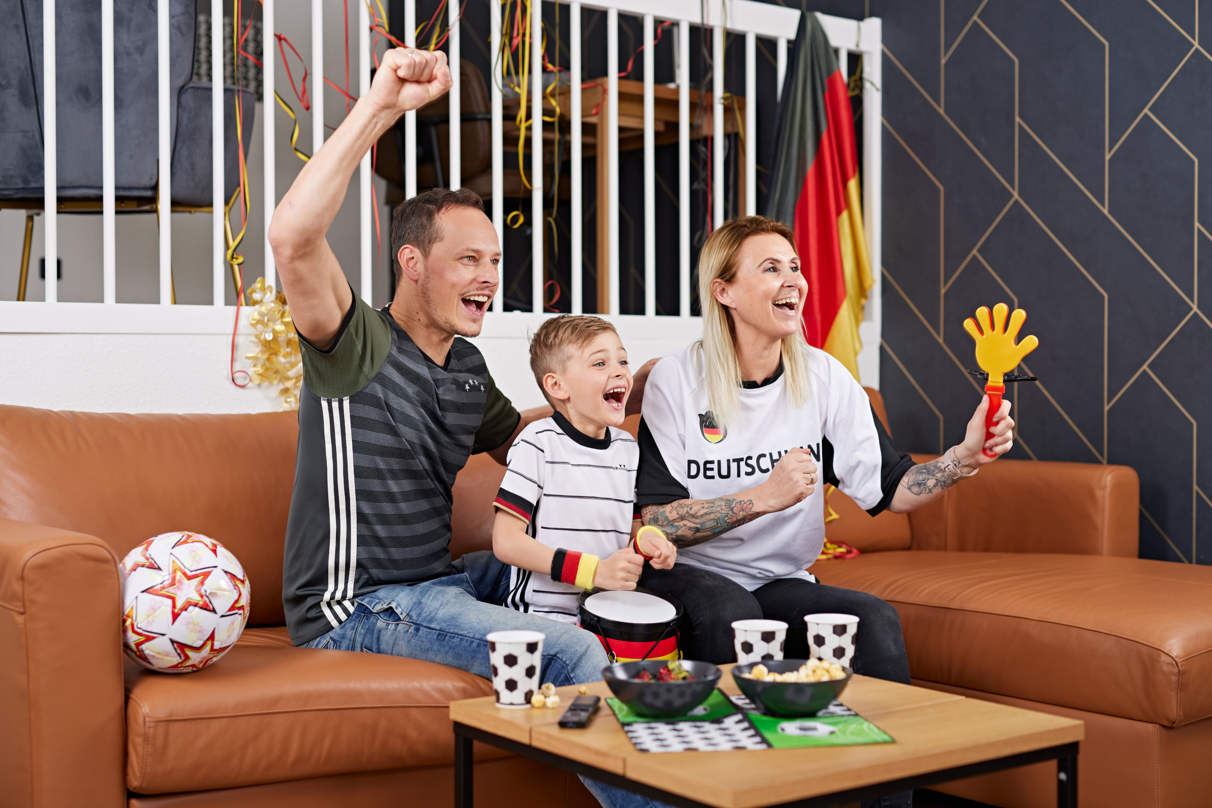 Familie jubelt bei der Fußball WM