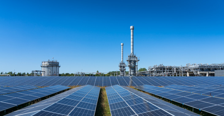 PV-Freiflächen auf einer ehemaligen Industrieanlange