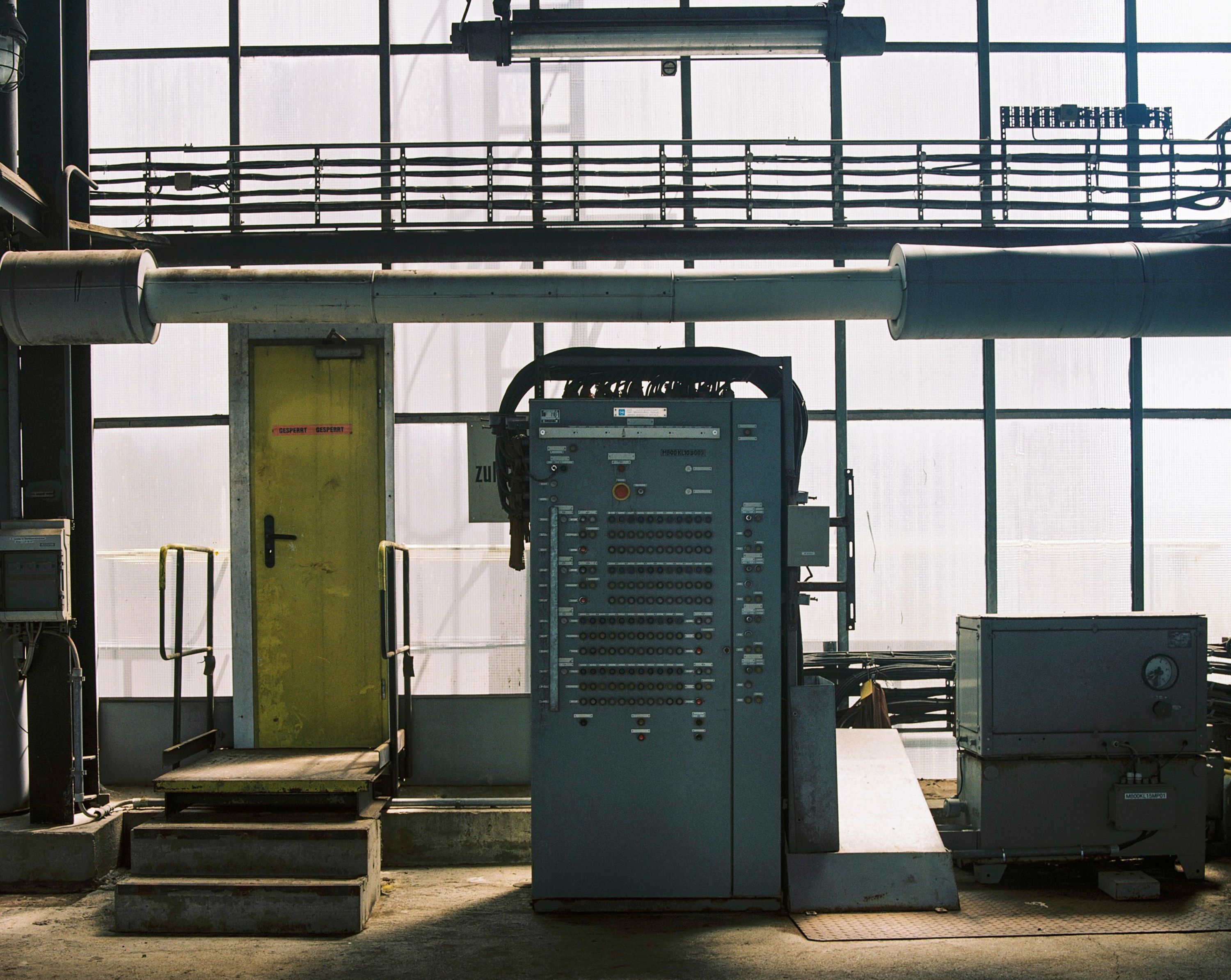 Entladebunker, Hydraulikstation für Klapproste zur Kalkentladung